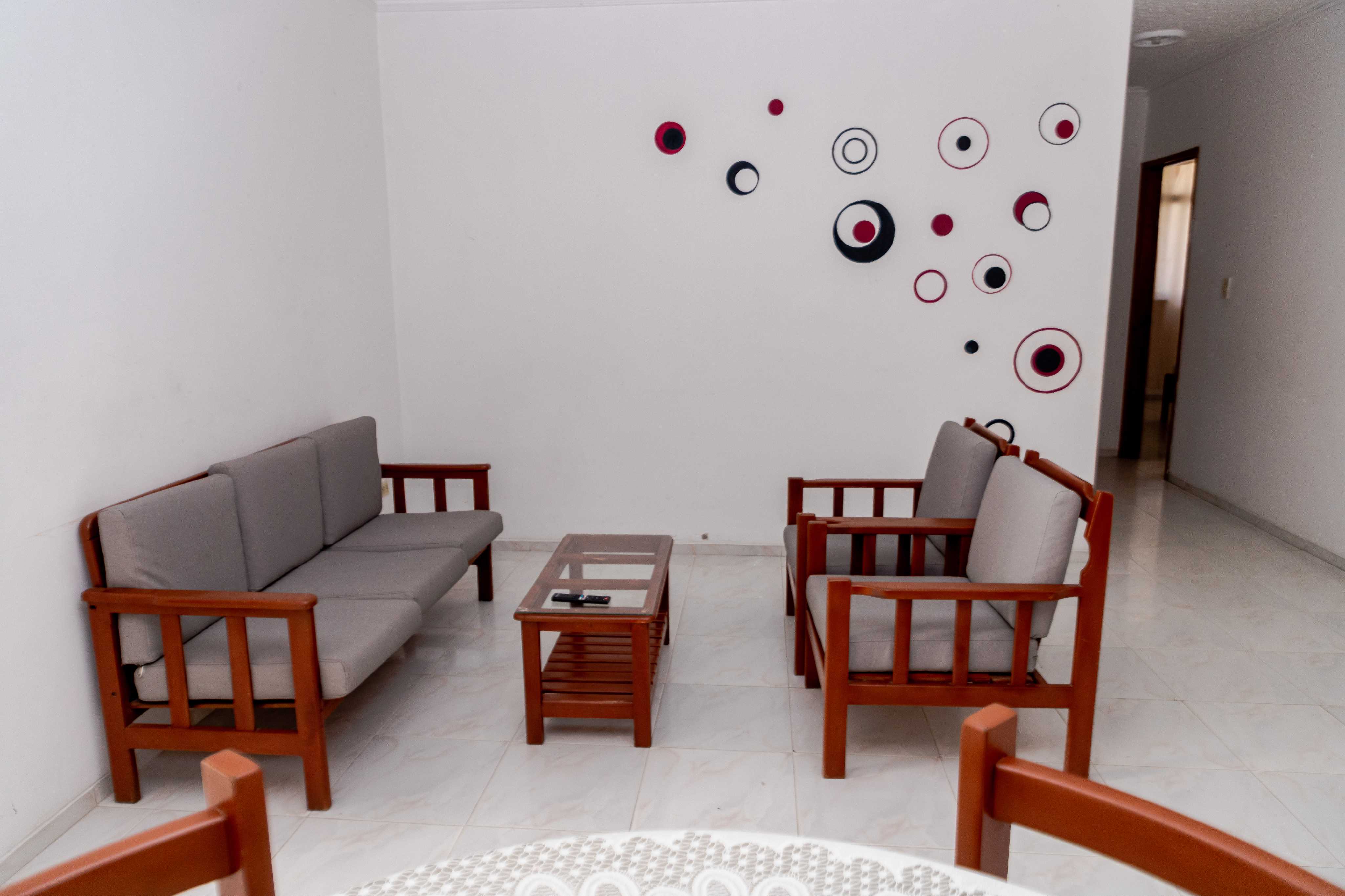 Apartment with Mountain Views - 1